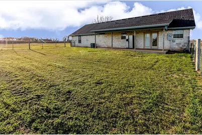 1727 Lcr 124, Mount Calm, TX 76673 - Photo 30
