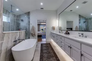 10539 Les Jardins Dr, Dallas, TX 75229 - Photo 12