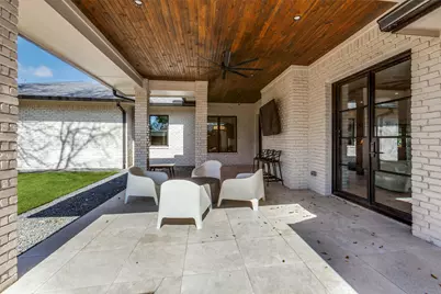 10539 Les Jardins Drive, Dallas, TX 75229 - Photo 16