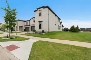 3705 Shady Pines Ct, Frisco, TX 75033 - Photo 2