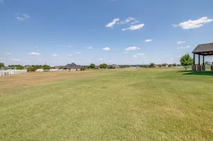 105 Legacy Downs Dr, Fort Worth, TX 76126 - Photo 8