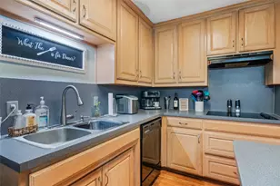 405 SW Rand Dr, Burleson, TX 76028 - Photo 8