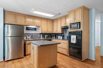 405 SW Rand Drive, Burleson, TX 76028 - Photo 6