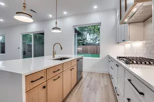 514 S Glasgow Dr, Dallas, TX 75223 - Photo 10