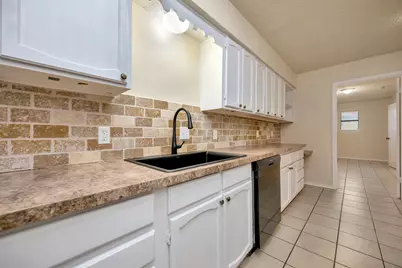 821 Timberoaks Drive, Azle, TX 76020 - Photo 10