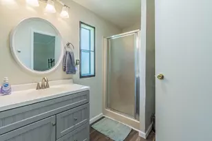 203 Harbor View Ct, Granbury, TX 76048 - Photo 12