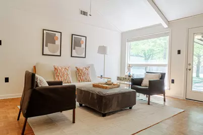 3300 Loma Vista Drive, Waco, TX 76708 - Photo 8