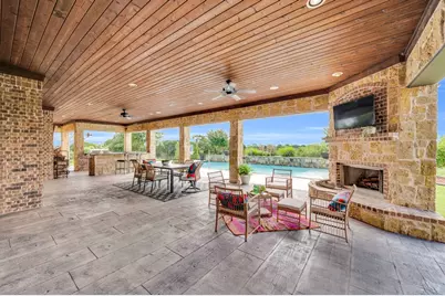 7101 Royal Birkdale Drive, Cleburne, TX 76033 - Photo 12