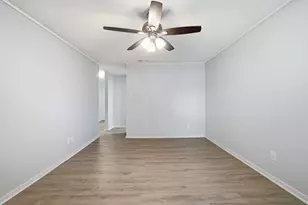 233 Creek Cove Dr, Dallas, TX 75217 - Photo 12