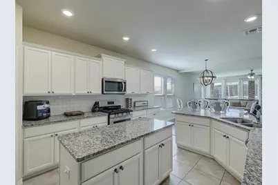 805 Lake Cypress Lane, Little Elm, TX 75068 - Photo 10