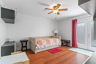 5904 Sandhurst Ln, Dallas, TX 75206 - Photo 12