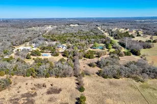 374 Hideaway Ln, Valley View, TX 76272 - Photo 36