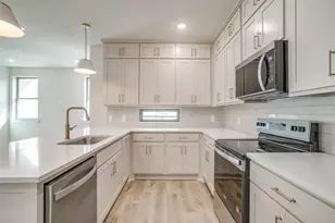 408 Foch St, Fort Worth, TX 76107 - Photo 6