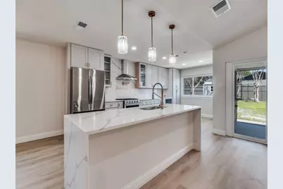 9008 Flicker Lane, Dallas, TX 75238 - Photo 10