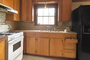 409 W Davis St, Hearne, TX 77859 - Photo 14