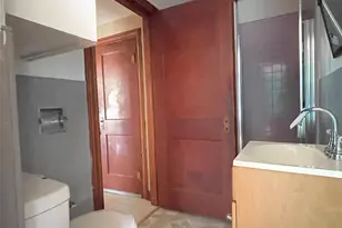 409 W Davis St, Hearne, TX 77859 - Photo 10