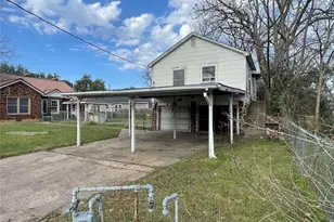 409 W Davis St, Hearne, TX 77859 - Photo 4