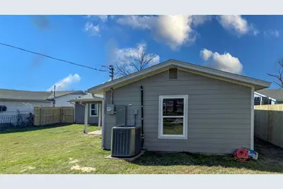 1012 Comal Avenue, White Settlement, TX 76108 - Photo 26