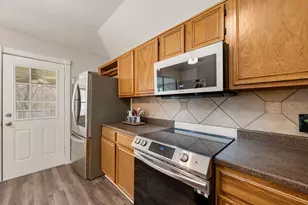 4504 Fargo Dr, Grand Prairie, TX 75052 - Photo 16