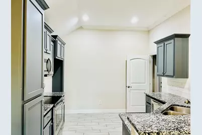 110 Frank Street, Greenville, TX 75402 - Photo 32