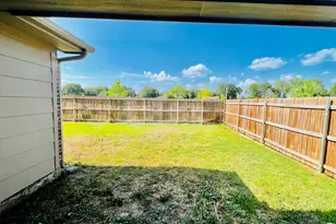 110 Frank St, Greenville, TX 75402 - Photo 18