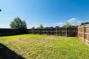 110 Frank St, Greenville, TX 75402 - Photo 20