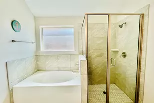 110 Frank St, Greenville, TX 75402 - Photo 10