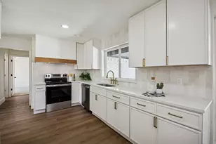 2861 Meadowbrook Dr, Plano, TX 75075 - Photo 10