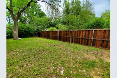 2115 Glenwood Lane #100, Denton, TX 76209 - Photo 2