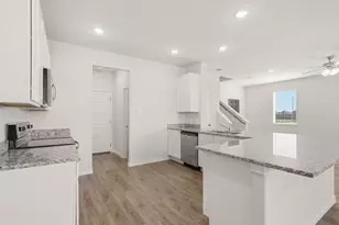 10612 Brocket Ln, Fort Worth, TX 76036 - Photo 2