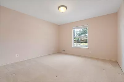 10146 Coveridge Drive, Dallas, TX 75238 - Photo 20