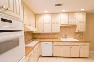 14816 Sopras Cir, Addison, TX 75001 - Photo 10