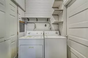 607 E Main St, Whitesboro, TX 76273 - Photo 12