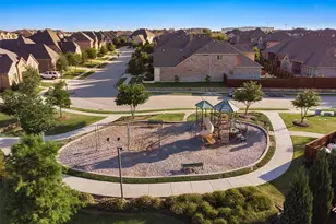 2352 Stallion St, Carrollton, TX 75010 - Photo 26