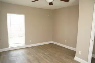515 Taylor St, Arlington, TX 76011 - Photo 8