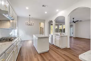 1727 E Branch Hollow Dr, Carrollton, TX 75007 - Photo 20