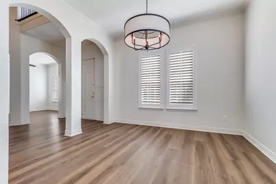 1727 E Branch Hollow Drive, Carrollton, TX 75007 - Photo 8