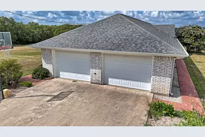 483 Pr 169, Sunset, TX 76270 - Photo 2