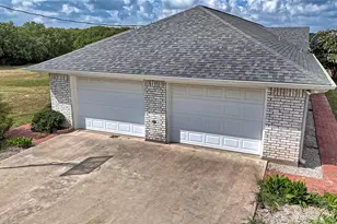 483 Pr 169, Sunset, TX 76270 - Photo 2