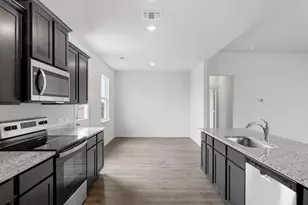 10137 Throttle Ln, Fort Worth, TX 76131 - Photo 4