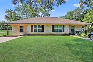 712 Seven Oaks Rd, Bonham, TX 75418 - Photo 1