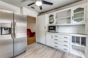 231 Larry Dr, Duncanville, TX 75137 - Photo 6