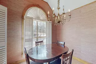 6609 Hollytree Cir, Tyler, TX 75703 - Photo 12