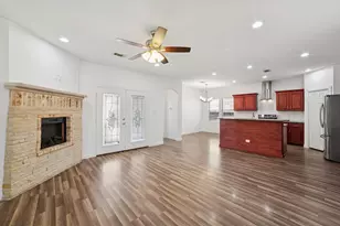 1253 E Jessamine St, Fort Worth, TX 76104 - Photo 6