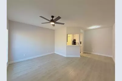 5757 Martel Avenue #B05, Dallas, TX 75206 - Photo 2