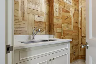 2555 N Pearl St, Dallas, TX 75201 - Photo 10