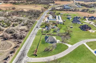 101 Hearthstone Ct, Weatherford, TX 76087 - Photo 34