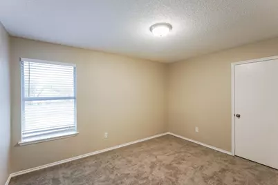 1700 Worthington Lane, Lancaster, TX 75134 - Photo 8