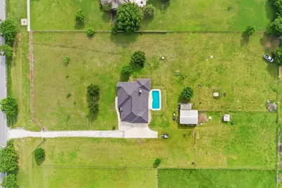 1425 Avondale Haslet Road, Fort Worth, TX 76052 - Photo 10