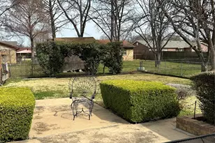 3229 Oak Timber Dr, Forest Hill, TX 76119 - Photo 8